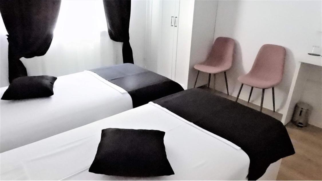 Casa Cattleya 호텔 Târgu Jiu 외부 사진